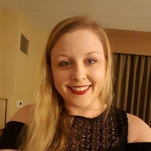 Meet your Posher, Abby